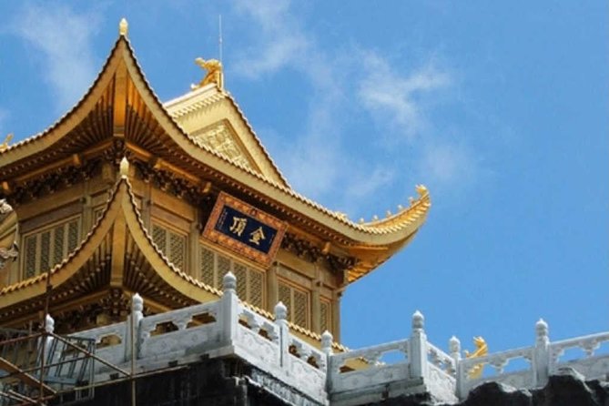 Mt Emei and Giant Buddha 2 Days Tour - Golden Summit: a different version of Day 2