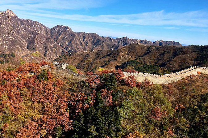 Mutianyu and Huanghuacheng Great Wall Private Tour with English Speaking Driver - What the English-speaking driver adds