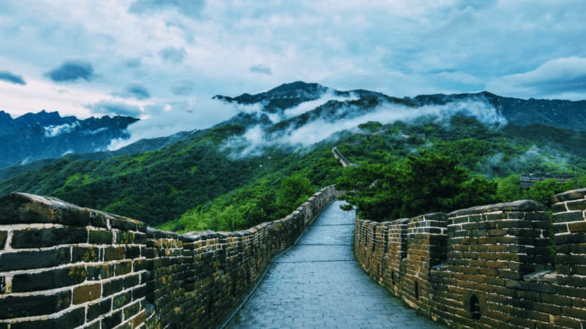 Mutianyu Great Wall Admission Ticket - Walking past the watchtowers and restored stonework