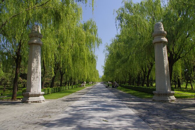 Mutianyu Great Wall & Ming Tombs All Inclusive Private Tour - Local lunch between the wall and tombs