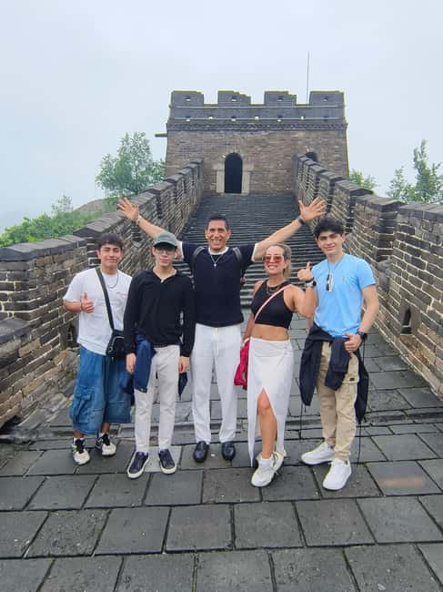 Mutianyu Great Wall Private Tour with English Driver - Three hours on the wall