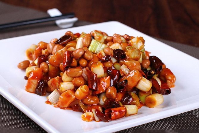 Mutianyu Great Wall Private Trip VIP Fast Track from PEK Airport - A Local Restaurant Stop After the Wall