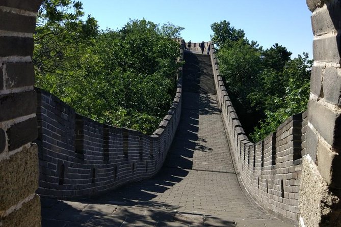 Mutianyu Great Wall, Tiananmen Square & Forbidden City Day Tour - Tiananmen Square puts Beijing in context