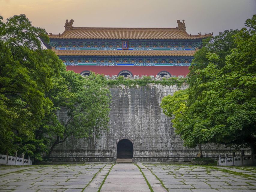 Nanjing:Must-See Attractions in One Day+Customized Itinerary - Xiaoling Tomb and the Ming imperial approach