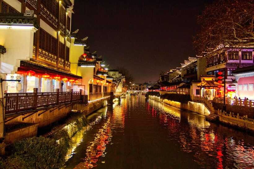 Nanjing: Night Cruise on Outer Qinhuai River for Adults - Who will enjoy this boat ride most?