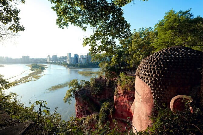 One Day Trip to Chengdu Panda Base and Leshan Buddha Tour - Key points to know before booking