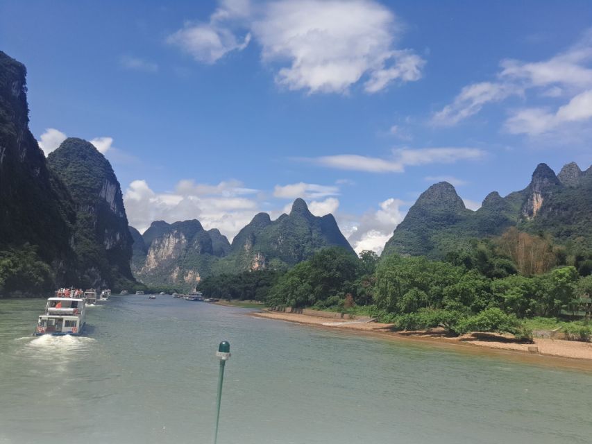 One Hour Chinese Calligraphy or Painting Lessons in Yangshuo - What happens during the one-hour class