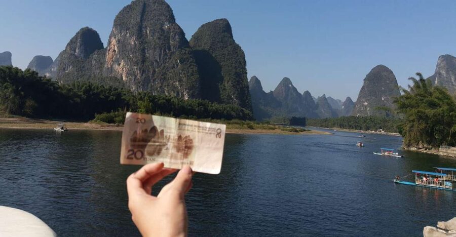 One Hour Chinese Calligraphy or Painting Lessons in Yangshuo - Choosing calligraphy or Chinese painting