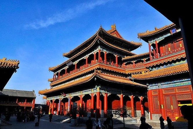 Panda House, Temple of Heaven, Lama Temple, Summer Palace & Lunch - What the private format adds at $148 per person