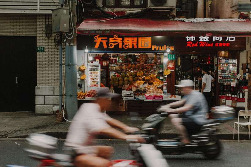 Private 3 hour bike tour with coffee break - Why a bike is a smart way to see Shanghai