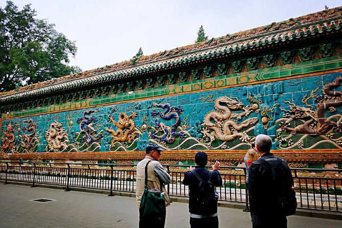 Private 5-Hour Walking Tour: Forbidden City, Hutong&Parks Nearby - Beihai Park and its white pagoda