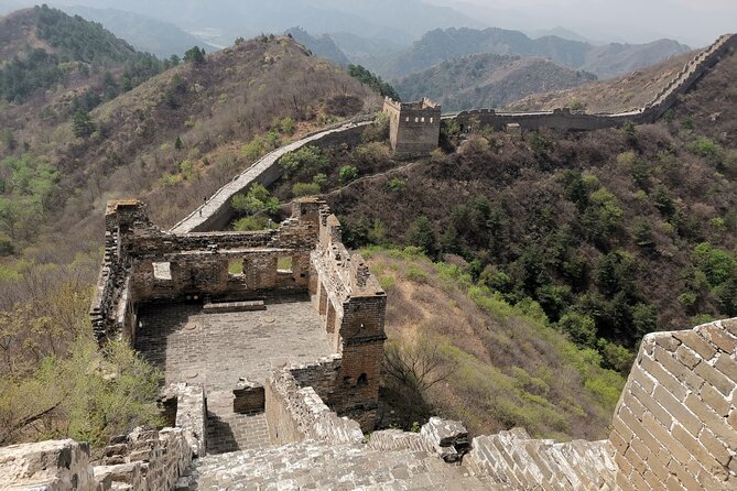 Private All-inclusive Jinshanling Great Wall 1-day tour - What the guide adds to the walk