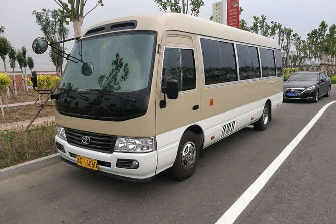 Private Beijing Airport Transfer To Beijing Downtown Hotel - Finding your driver after baggage claim