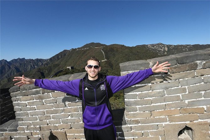 Private Beijing Layover Tour: Mutianyu Great Wall and Forbidden City with Cable Car and Meal - Olympic sites and old Beijing glimpses