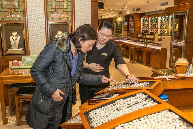 Private Beijing Markets Tour with Tea Tasting at Hongqiao Pearl Market - What to wear and how to prepare