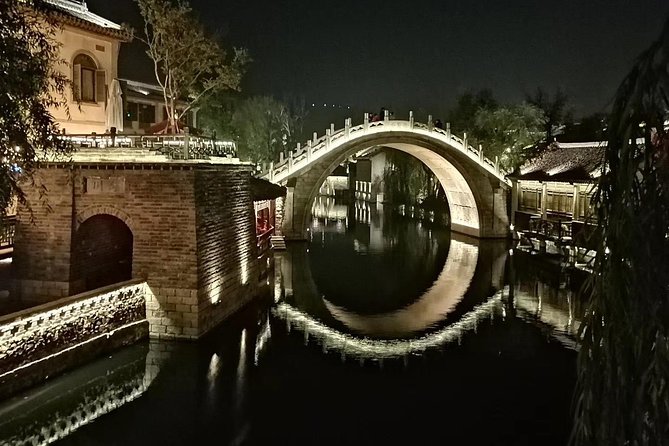 Private Beijing Transfer: Simatai Great Wall and Gubei Water Town - Gubei Water Town works best before full darkness