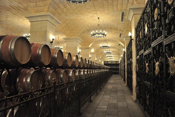 Private Changyu Chateau Wine Tasting Tour and Mutianyu Great Wall Visit - Who should book this private Beijing day?