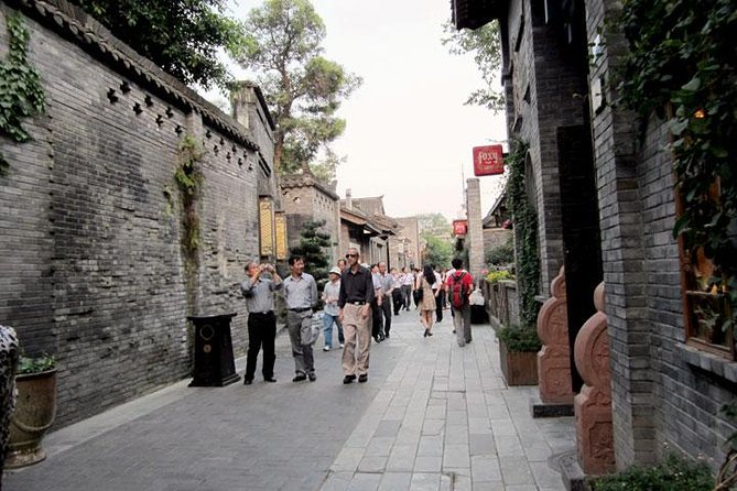 Private Chengdu Day Tour: Giant Pandas and Jinsha Site Museum - Is $169 a fair price?
