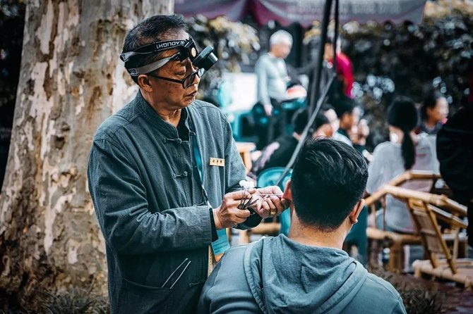 Private Chengdu Half Day Bike Tour - What the $67 price includes