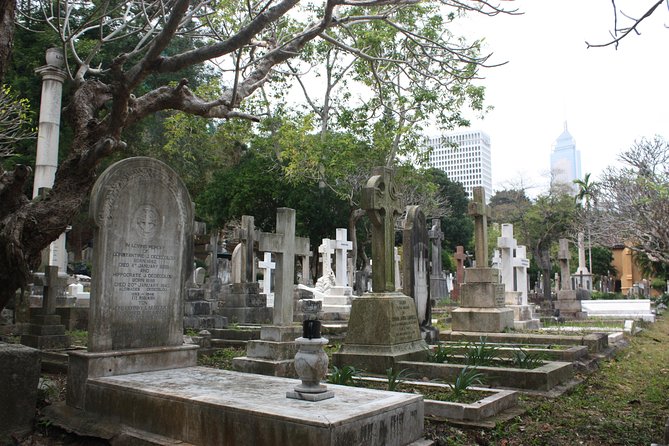 Private colonial Cemeteries tour - Starting at Statue Square at 9:00 a.m.