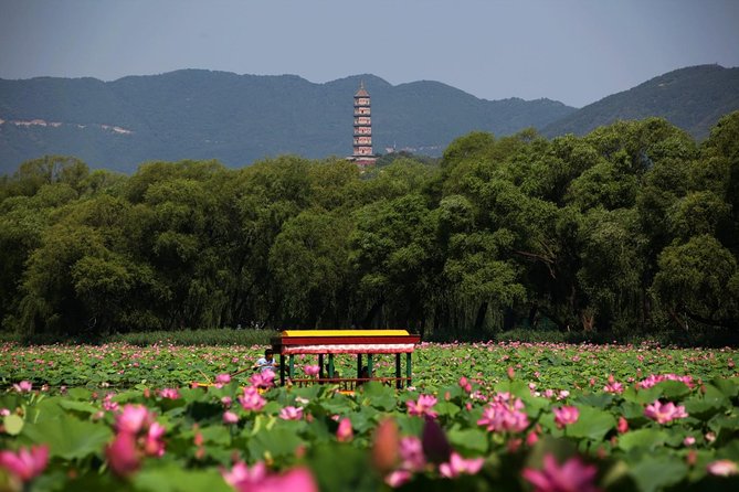 Private Day Tour: Summer Palace and Old Summer Palace in Beijing - The optional boat ride on Kunming Lake