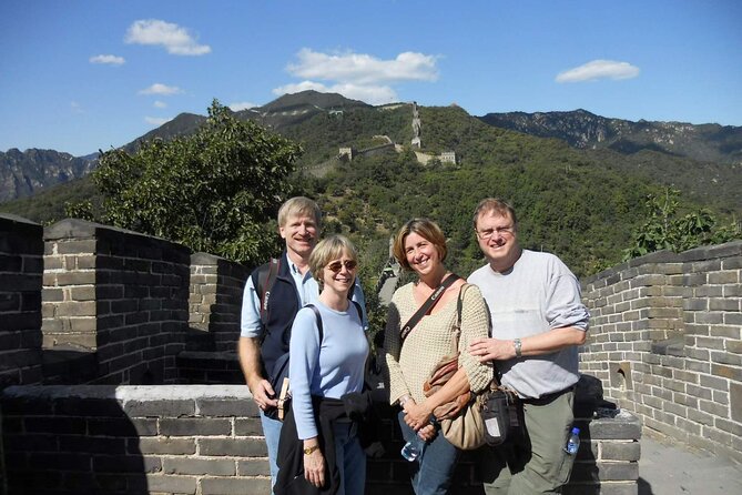 Private Day Tour to Beijing Mutianyu Great Wall - Arriving at Mutianyu and choosing your ascent
