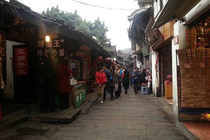 Private Day Tour to Ciqikou, Liziba, Jiefangbei etc. in Chongqing - People’s Square and the Great Hall set the tone