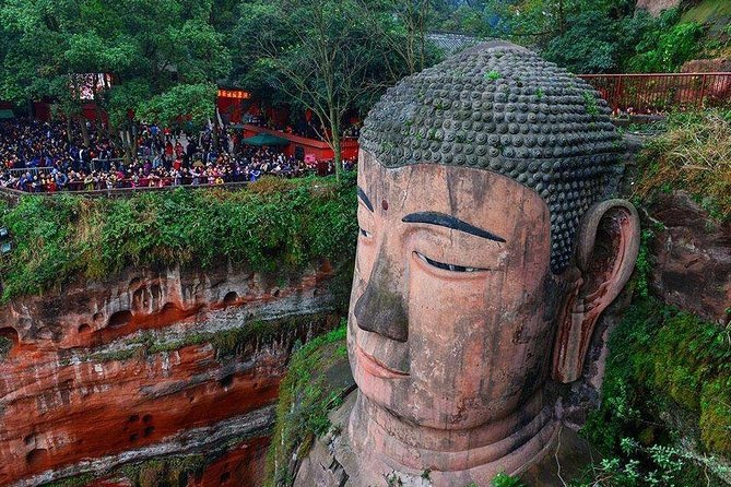 Private Day Tour to Leshan Grand Buddha from Chengdu - The two-hour drive from Chengdu