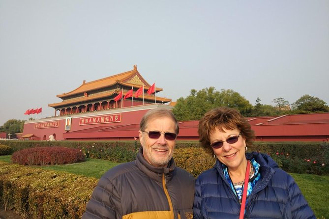 Private Day Tour to Tiananmen Square, Forbidden City and Hutong by Public Transportation - Entering the Forbidden City through Tiananmen Gate