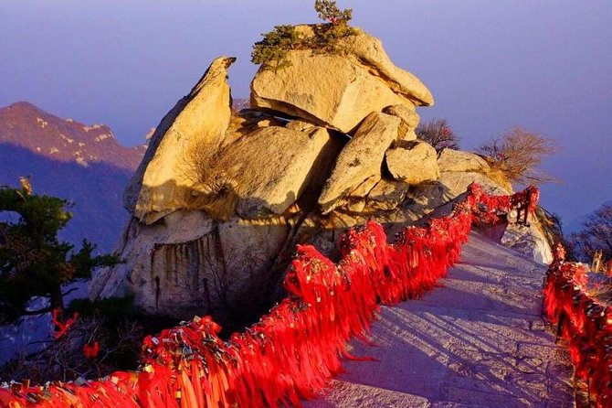 Private Day Trip to Mount Hua from Xi'an with English Driver - Why Mount Hua makes such a strong day trip