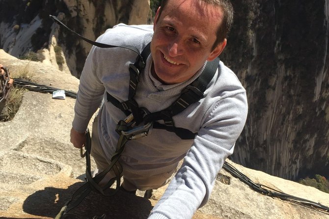 Private Day Trip to Mount Hua from Xi'an with English Driver - The 8 a.m. pickup from Xi’an