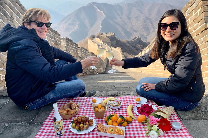 Private Day Trip to the Huanghuacheng Wild Great Wall with Picnic - A picnic with champagne changes the mood