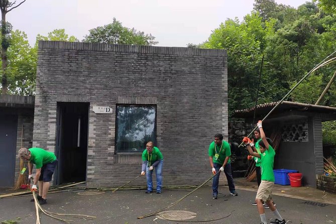 Private Dujiangyan Panda Base Panda Rescue Center Volunteer for a Day - Feeding pandas twice, with contact limits