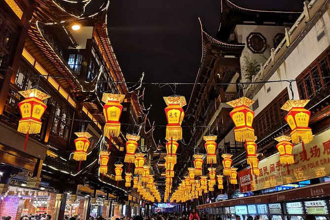 Private Evening Tour: VIP Huangpu River Cruise and Shanghai Lights - Pudong’s Lujiazui skyline