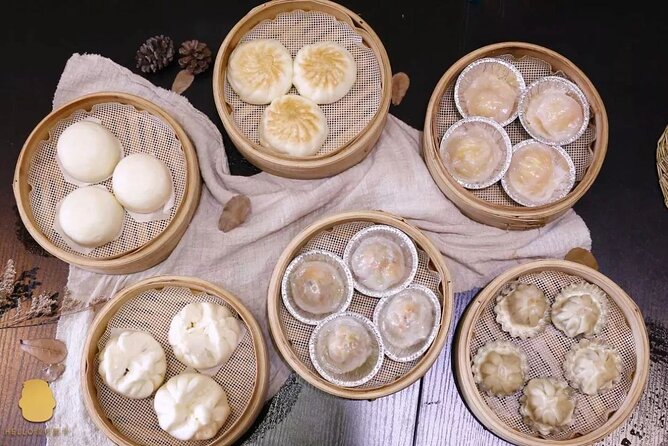 Private Guangzhou Food Tour Michelin Restaurant&Local Food Market - Two shopping streets, two different moods