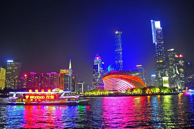 Private Guangzhou Night Tour VIP Cruise and Dim-Sum Dinner Option - Meeting your guide and leaving downtown