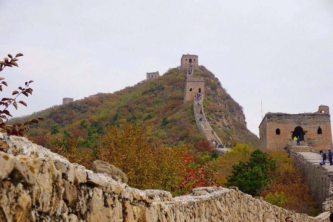 Private Gubei Water Town and Simatai Trip with English Speaking Driver Service - Gubei Water Town below the wall