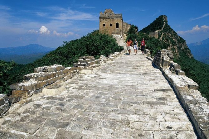 Private Gubei Water Town and Simatai Trip with English Speaking Driver Service - Who will enjoy this most