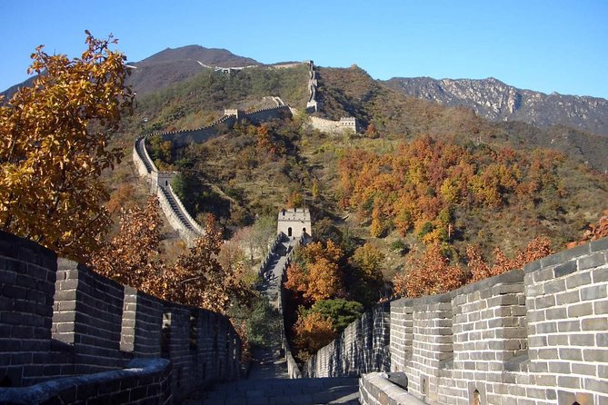 Private Half-Day Mutianyu Great Wall Tour including Round Way Cable Car or Toboggan - Choosing the best way up