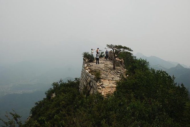 Private Hike from Beijing: Go Beyond The Jiankou and Mutianyu Great Wall - Crossing from ruined Jiankou to restored Mutianyu
