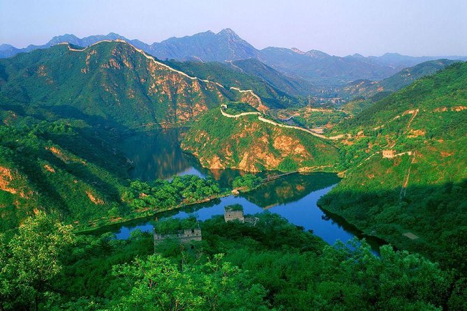 Private Hiking Day Trip to Huanghuacheng Water Great Wall - Why Huanghuacheng feels different from Beijing’s famous wall sections