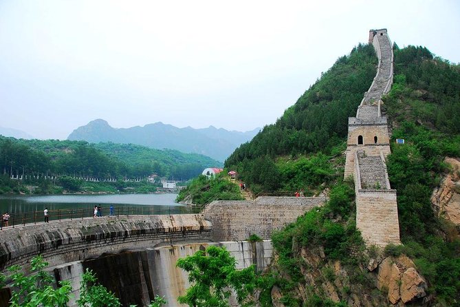 Private Hiking Day Trip to Huanghuacheng Water Great Wall - The private drive north from central Beijing