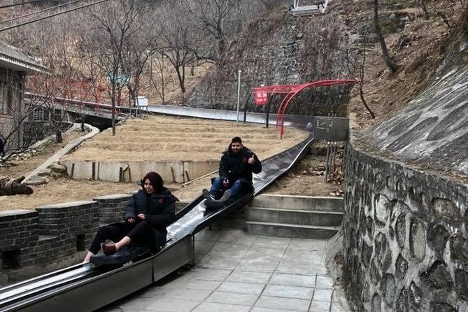Private Layover Tour to Mutianyu Great Wall from Beijing Airport - Cable car up, toboggan down