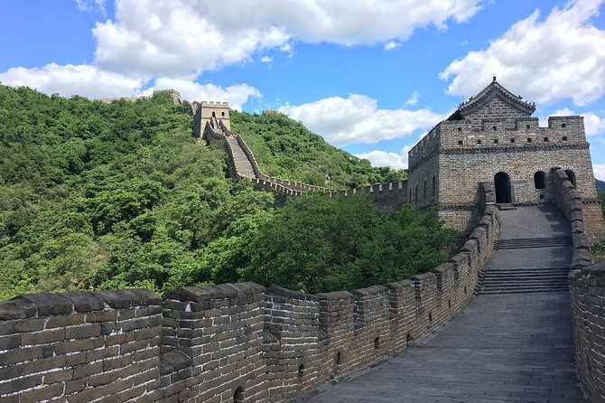 Private layover tour to the Great Wall at Mutianyu - The drive from Beijing airport to Mutianyu