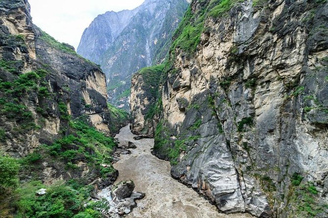 Private Lijiang Day Trip to Upper Tiger Leaping Gorge and Black Dragon Pool - Why this makes sense as a Lijiang day trip