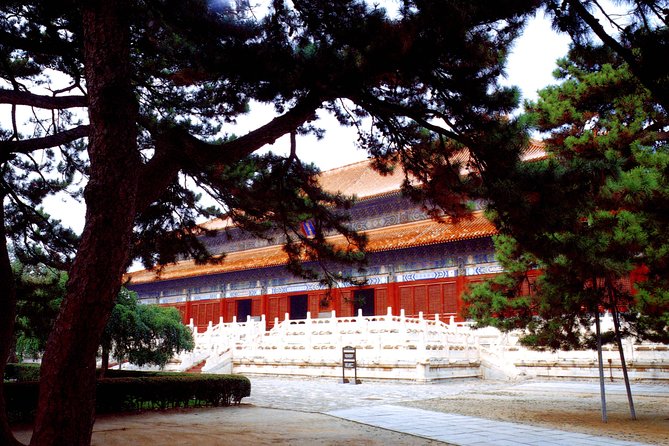Private Mutianyu Great Wall & Ming Tombs: Transfer or Guided Tour - What the private format does better