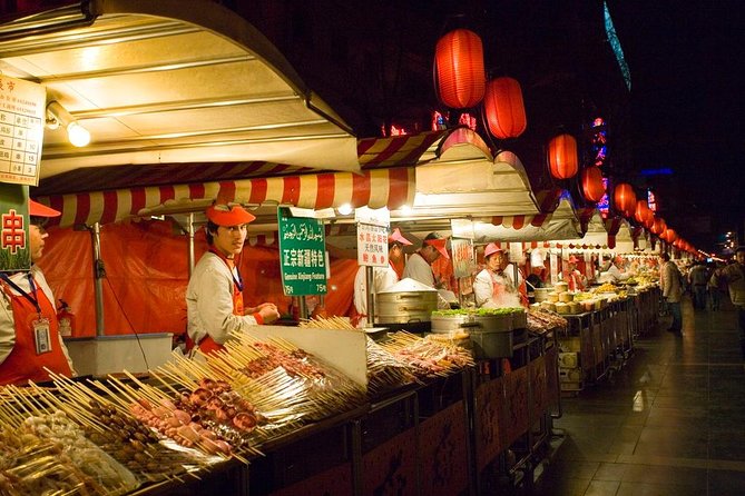 Private Night Tour: Discover Beijing in Bustling Lights - Hutongs, Yandaixie Street, and Houhai after dark