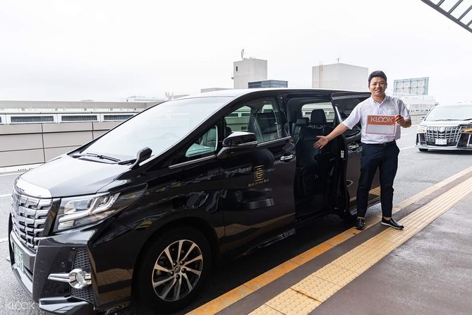Private Round-Trip Transfer between Airport and Hotel - What the return transfer looks like