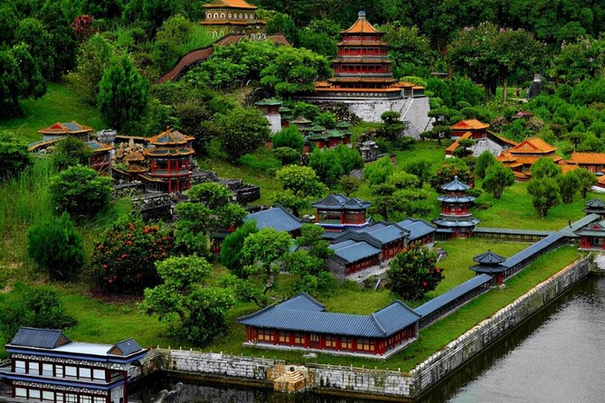 Private Shenzhen Day Trip from Guangzhou by Roundway Bullet Train - Lianhuashan Park and a pause among the trees