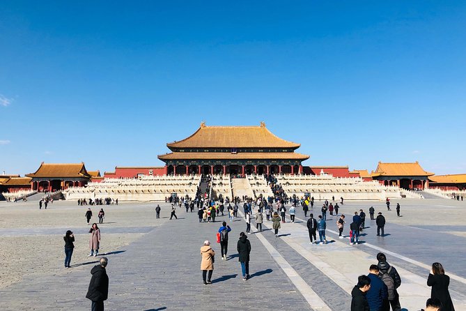 Private Tiananmen Square, Forbidden City and Great Wall Tour - Lunch before the Great Wall
